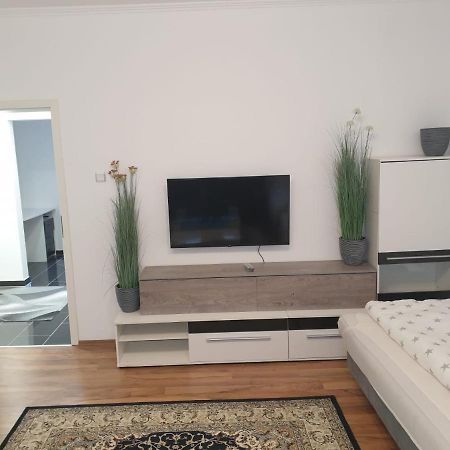 Nacar Apartment Нюрнберг Екстериор снимка